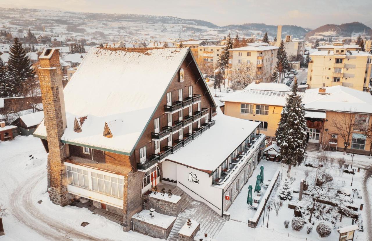 Vila Ursul Negru Совата Екстер'єр фото